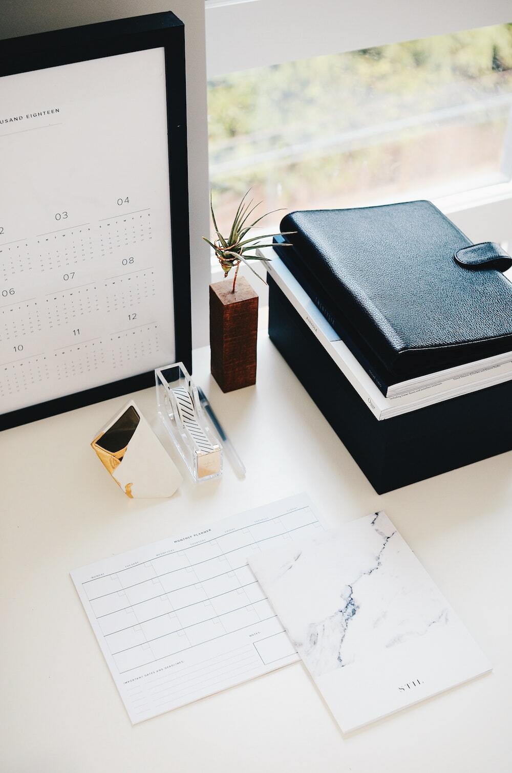 Small business accounting calendar: key tax dates and deadlines for 2026/27